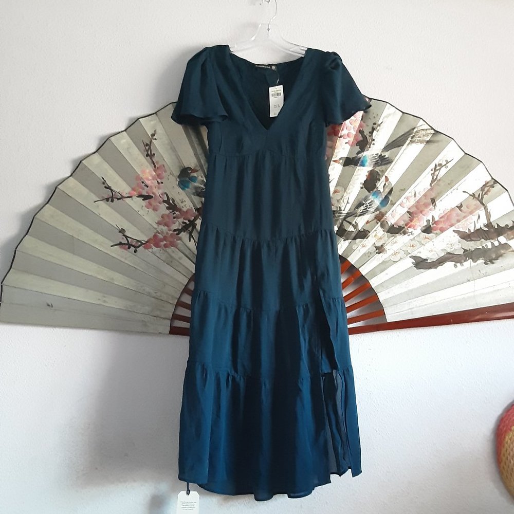 Teal blue tiered midi dress